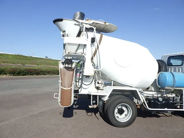 いすゞ エルフ TPG-NKR85N(2WD)の写真8