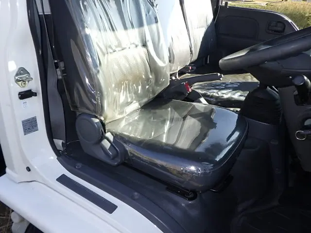 いすゞ エルフ TPG-NKR85N(2WD)の写真24