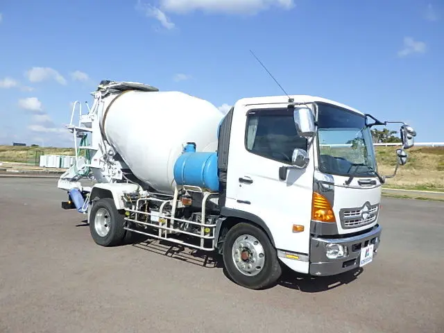 日野 レンジャー LKG-C(未入力/関係無)の写真2