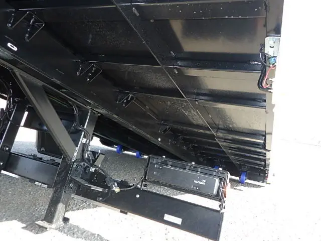 三菱 キャンター 2PG-FEB90(2WD)の写真16