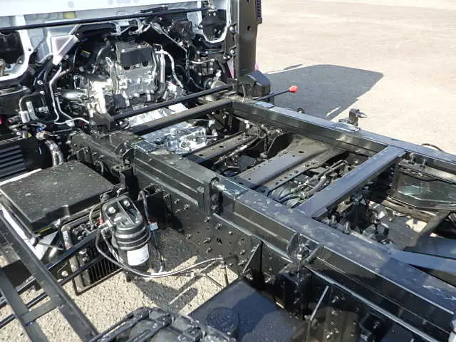 三菱 キャンター 2PG-FEB90(2WD)の写真15