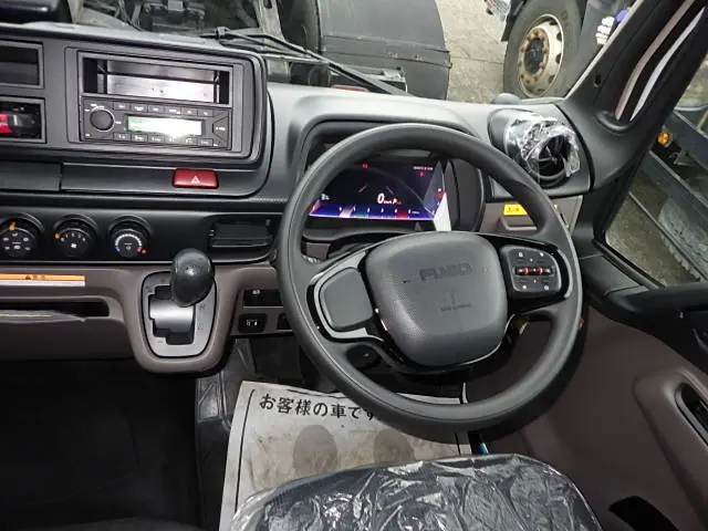 三菱 キャンター 2PG-FEB90(2WD)の写真25