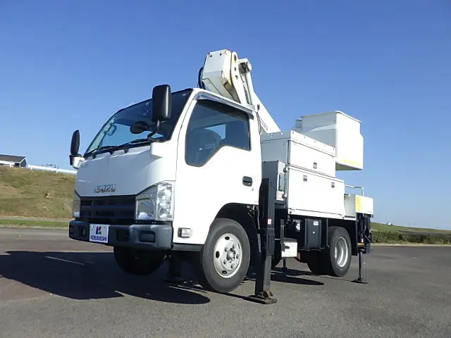 いすゞ エルフ TKG-NKR85AN(2WD)の写真5