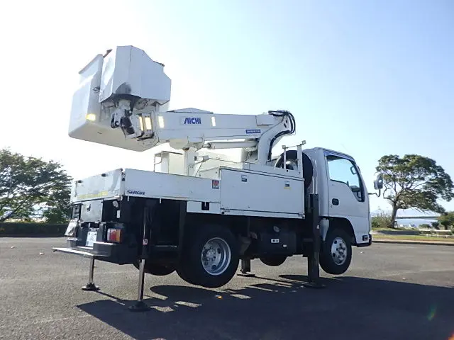 いすゞ エルフ TKG-NKR85AN(2WD)の写真6