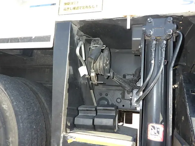 いすゞ エルフ TKG-NKR85AN(2WD)の写真18
