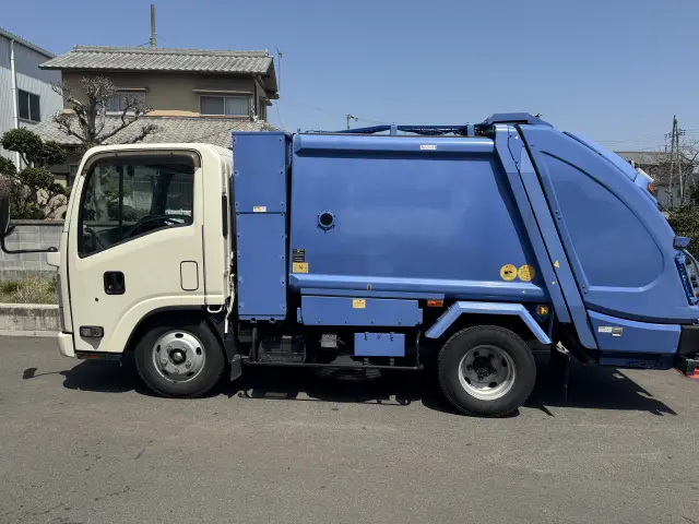 基本的には高所作業車やクレーンなどをメインに取扱しております!|いすゞ エルフ TKG-NMR85N(2WD)の写真3