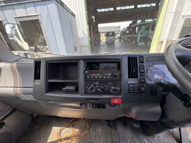 いすゞ エルフ TKG-NMR85N(2WD)の写真16