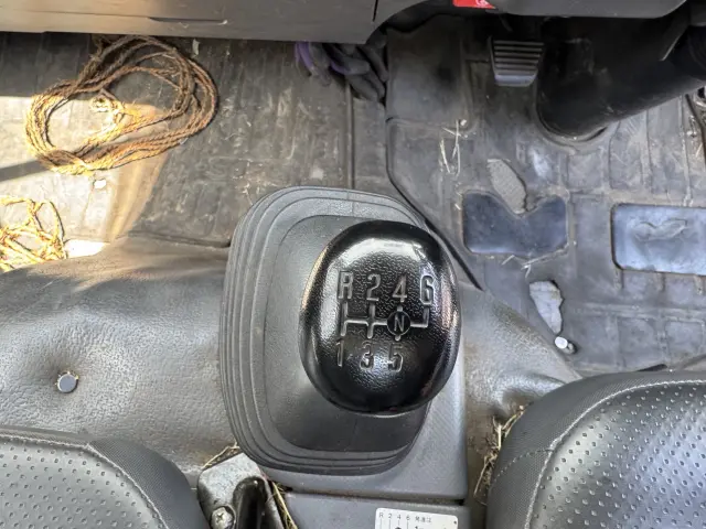 いすゞ エルフ TKG-NMR85N(2WD)の写真18