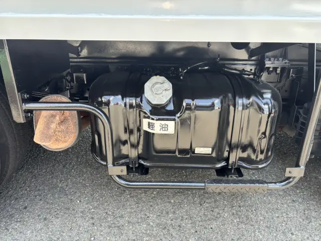 いすゞ エルフ TKG-NKR85N(2WD)の写真21