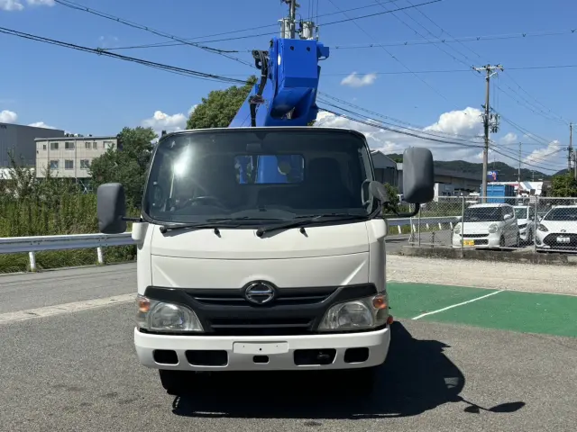 シンワジドウシャは、兵庫県下展示場にて、販売・買取・車検・整備・鈑金・保険『ワンストップサービス』をすべてのお客様にご提供いたします!|日野 デュトロ TKG-XZU600E(2WD)の写真2