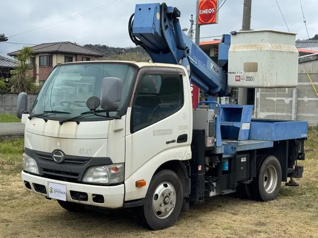 シンワジドウシャは、兵庫県下展示場にて、販売・買取・車検・整備・鈑金・保険『ワンストップサービス』をすべてのお客様にご提供いたします！|日野 デュトロ TKG-XZU600X(2WD)の写真1