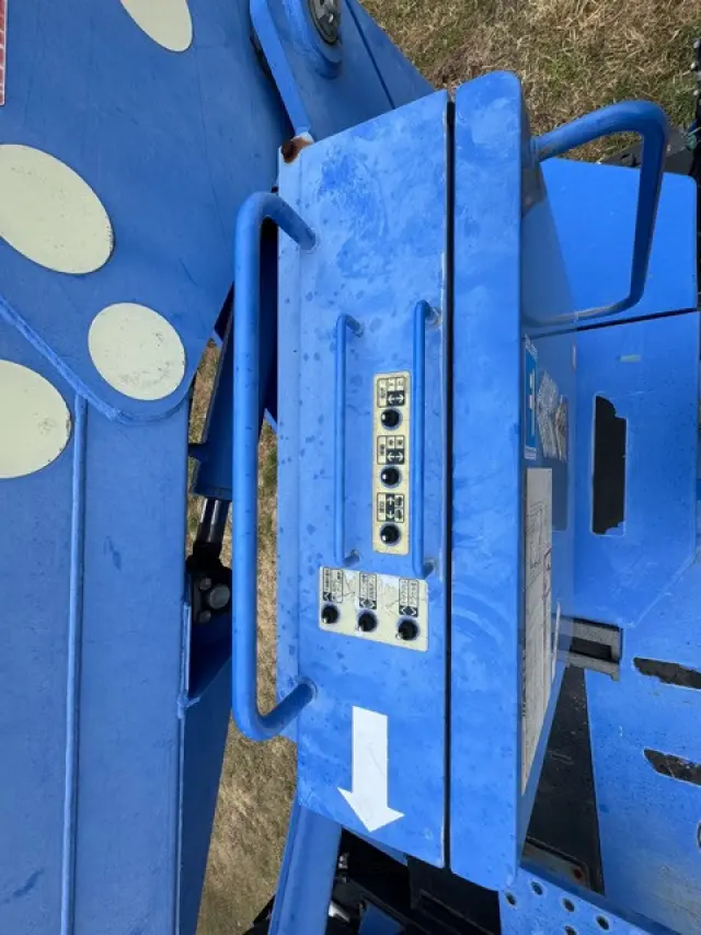 いすゞ エルフ TKG-NKR85N(2WD)の写真24