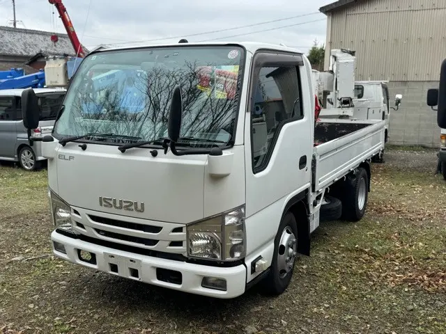 シンワジドウシャは、兵庫県下展示場にて、販売・買取・車検・整備・鈑金・保険『ワンストップサービス』をすべてのお客様にご提供いたします！|いすゞ エルフ TRG-NJR85A(2WD)の写真1