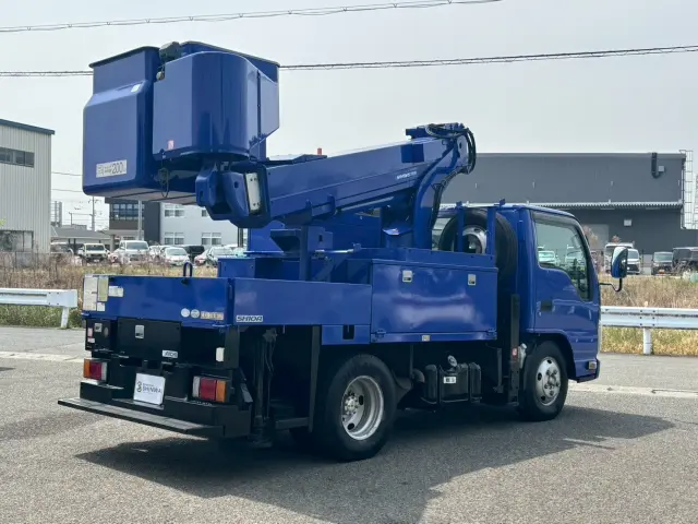 積載車、ダンプ、箱バン、クレーン付き、パワーゲート付き、Wキャブトラック、幌トラック、ウイング車、冷凍冷蔵車、保冷車、教習車、タクシー|いすゞ エルフ BKG-NKR85AN(2WD)の写真5