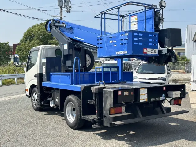 日野 デュトロ 2RG-XZU600E(2WD)の写真3