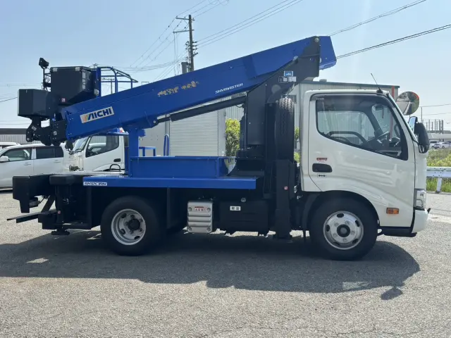 日野 デュトロ 2RG-XZU600E(2WD)の写真6