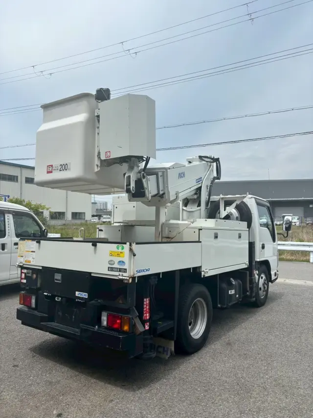 軽自動車（軽四）、軽バン、軽トラック、セダン、クーペ、オープン、スポーツカー、ワゴン、ミニバン、ワンボックスカー、ハッチバック、SUV、ピックアップ、バン、トラック、バス、福祉車、キャンピングカー|いすゞ エルフ TPG-NKR85AN(2WD)の写真5