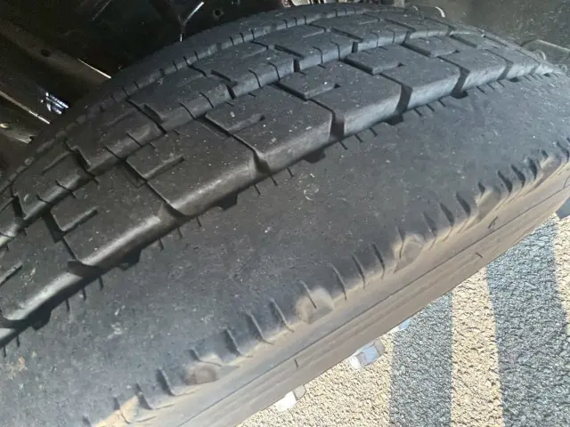 いすゞ エルフ BKG-NKR85Nの写真23