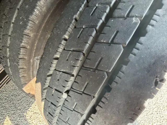 いすゞ エルフ BKG-NKR85Nの写真24