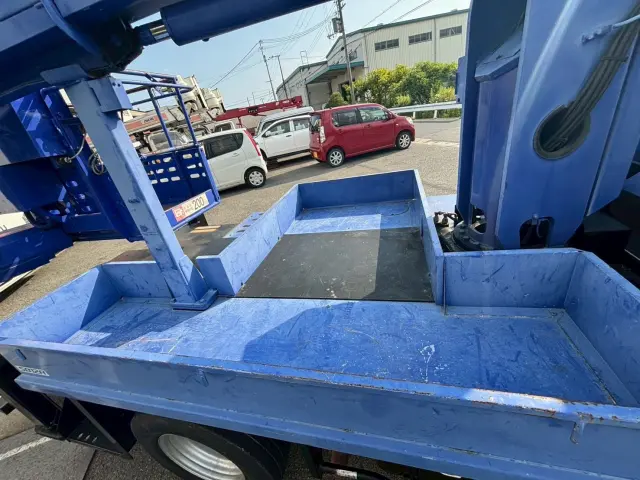 いすゞ エルフ BKG-NKR85Nの写真27