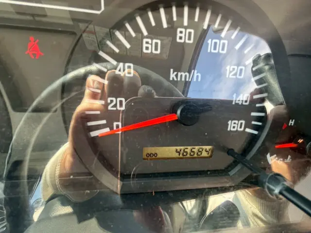 いすゞ エルフ BKG-NKR85Nの写真32