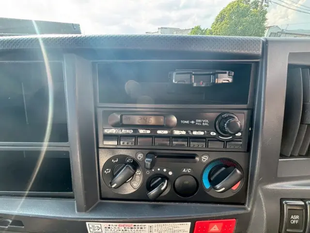 いすゞ エルフ BKG-NKR85Nの写真36