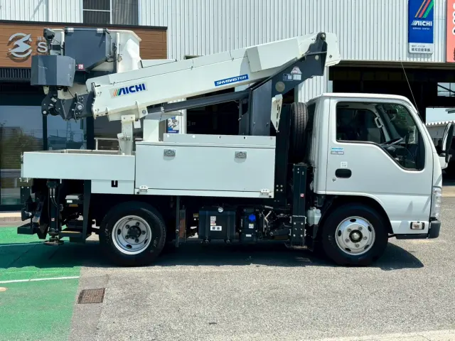 アイチコーポレーション・タダノ・新明和・極東・ユニック・ヒアブ・フジマイティー・フルハーフ・矢野特殊・前田製作所・エスマック・パブコ・東プレ|いすゞ エルフ 2RG-NKR88AN(2WD)の写真7