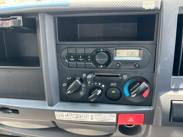 いすゞ エルフ 2RG-NKR88AN(2WD)の写真22