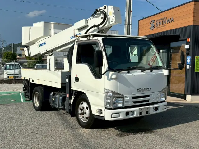 いすゞ エルフ NKR85(2WD)の写真1