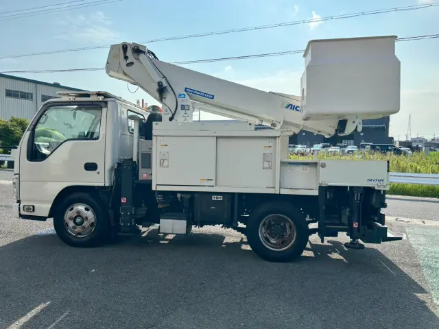 軽自動車（軽四）、軽バン、軽トラック、セダン、クーペ、オープン、スポーツカー、ワゴン、ミニバン、ワンボックスカー、ハッチバック、SUV、ピックアップ、バン、トラック、バス、福祉車、キャンピングカー|いすゞ エルフ NKR85(2WD)の写真5