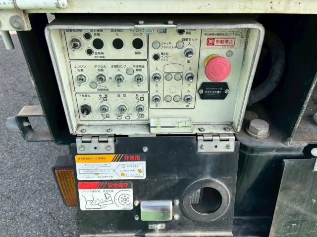 いすゞ エルフ NKR85(2WD)の写真24