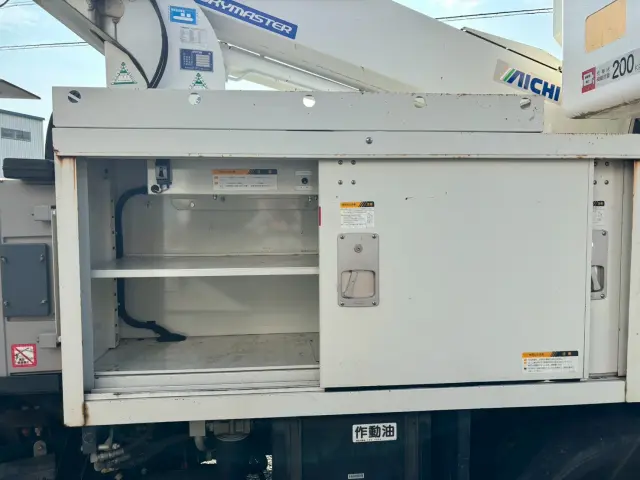 いすゞ エルフ NKR85(2WD)の写真29