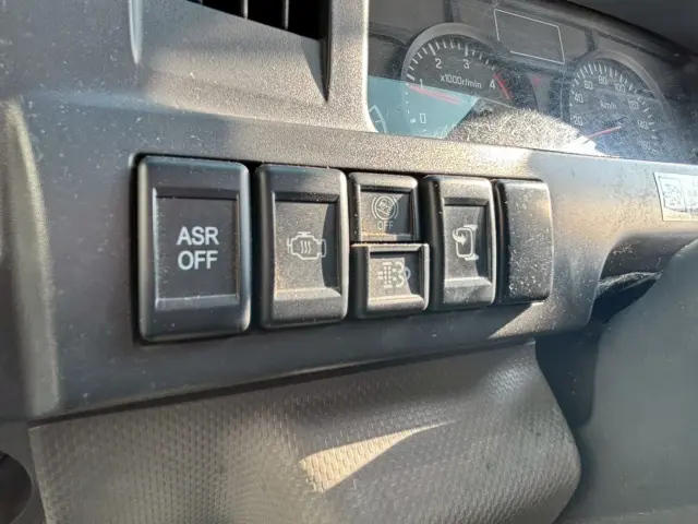 いすゞ エルフ NKR85(2WD)の写真33