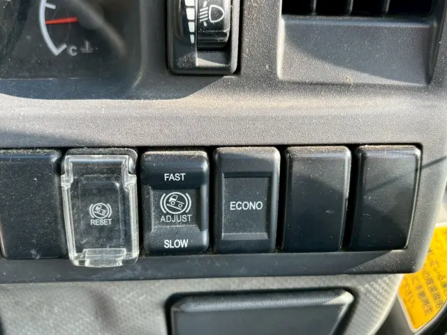 いすゞ エルフ NKR85(2WD)の写真35