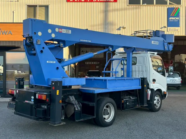 軽自動車（軽四）、軽バン、軽トラック、セダン、クーペ、オープン、スポーツカー、ワゴン、ミニバン、ワンボックスカー、ハッチバック、SUV、ピックアップ、バン、トラック、バス、福祉車、キャンピングカー|日野 デュトロ TKG-XZU642F(2WD)の写真5