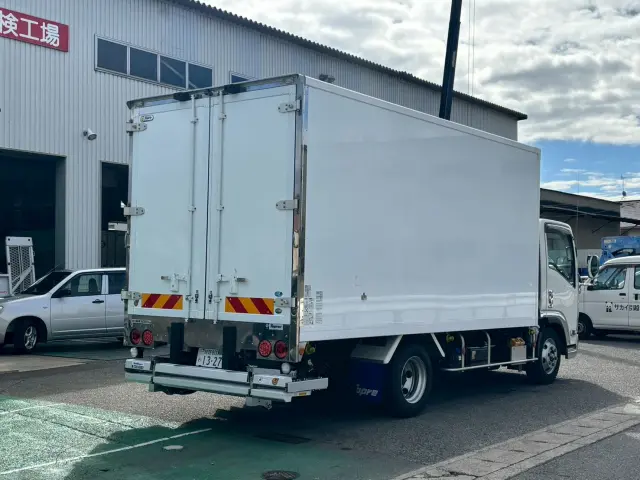 軽自動車(軽四)、軽バン、軽トラック、セダン、クーペ、オープン、スポーツカー、ワゴン、ミニバン、ワンボックスカー、ハッチバック、SUV、ピックアップ、バン、トラック、バス、福祉車、キャンピングカー|いすゞ エルフ 2RG-NPR88AN(2WD)の写真5