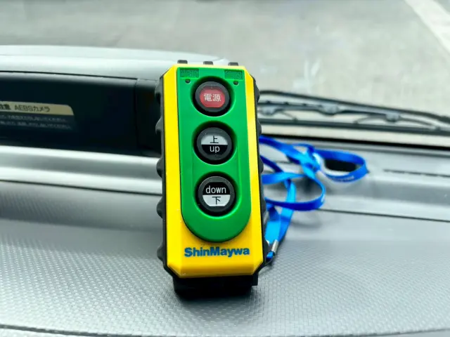 いすゞ エルフ 2RG-NPR88AN(2WD)の写真24