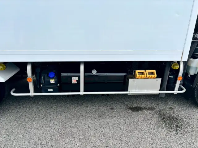 いすゞ エルフ 2RG-NPR88AN(2WD)の写真25