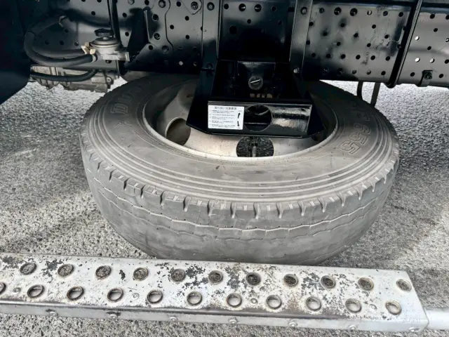 いすゞ エルフ 2RG-NPR88AN(2WD)の写真30