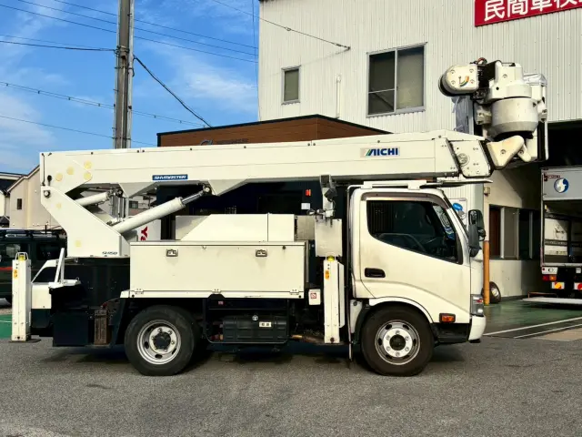 トラックについての知識には自信があります！|日野 デュトロ TKG-XZU600Fの写真3