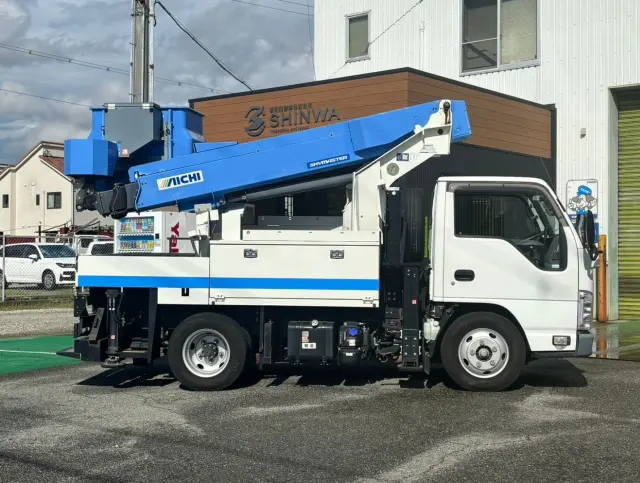 全車1か月or1000km保証付!全車高品質を宣言いたします!|いすゞ エルフ 2RG-NKR88AN(2WD)の写真5