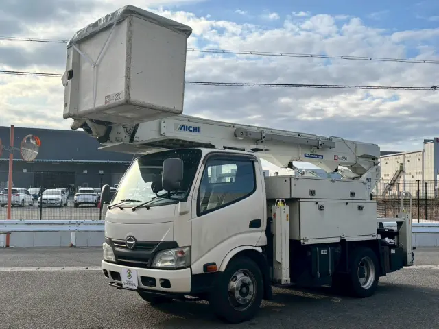 軽自動車（軽四）、軽バン、軽トラック、セダン、クーペ、オープン、スポーツカー、ワゴン、ミニバン、ワンボックスカー、ハッチバック、SUV、ピックアップ、バン、トラック、バス、福祉車、キャンピングカー|日野 デュトロ TKG-XZU600Fの写真6