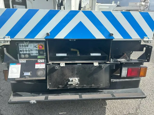 いすゞ エルフ 2RG-NKR88AN(2WD)の写真28