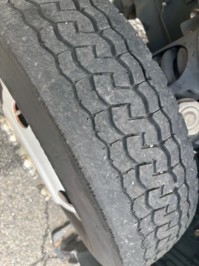 いすゞ エルフ 2RG-NKR88AN(2WD)の写真32