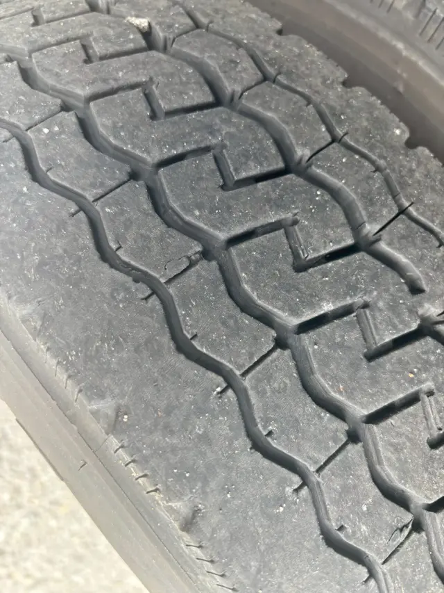 いすゞ エルフ 2RG-NKR88AN(2WD)の写真34