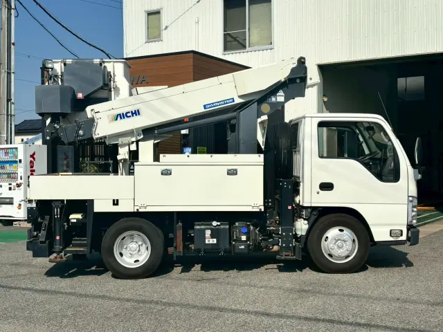 全国47都道府県どこでも販売、陸送が可能です!|いすゞ エルフ 2RG-NKR88AN(2WD)の写真2