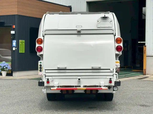 北海道、青森県、岩手県、宮城県、秋田県、山形県、福島県、茨城県、栃木県、群馬県、埼玉県、千葉県、東京都、神奈川県、新潟県、富山県、石川県、福井県、山梨県、長野県、岐阜県、静岡県、愛知県、三重県、滋賀県|日野 デュトロ TPG-XZU600Xの写真5