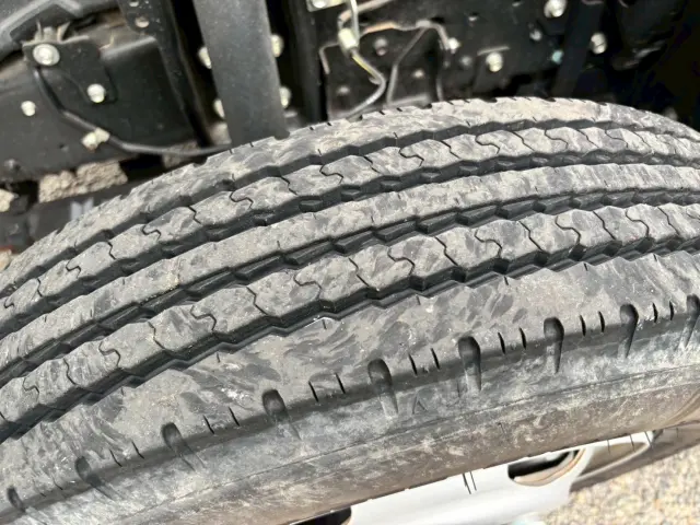 いすゞ エルフ 2RG-NKR88N(2WD)の写真10
