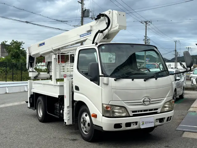 日野 デュトロ SKG-XZU600E(2WD)の写真2