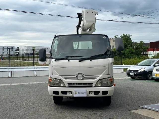 日野 デュトロ SKG-XZU600E(2WD)の写真3
